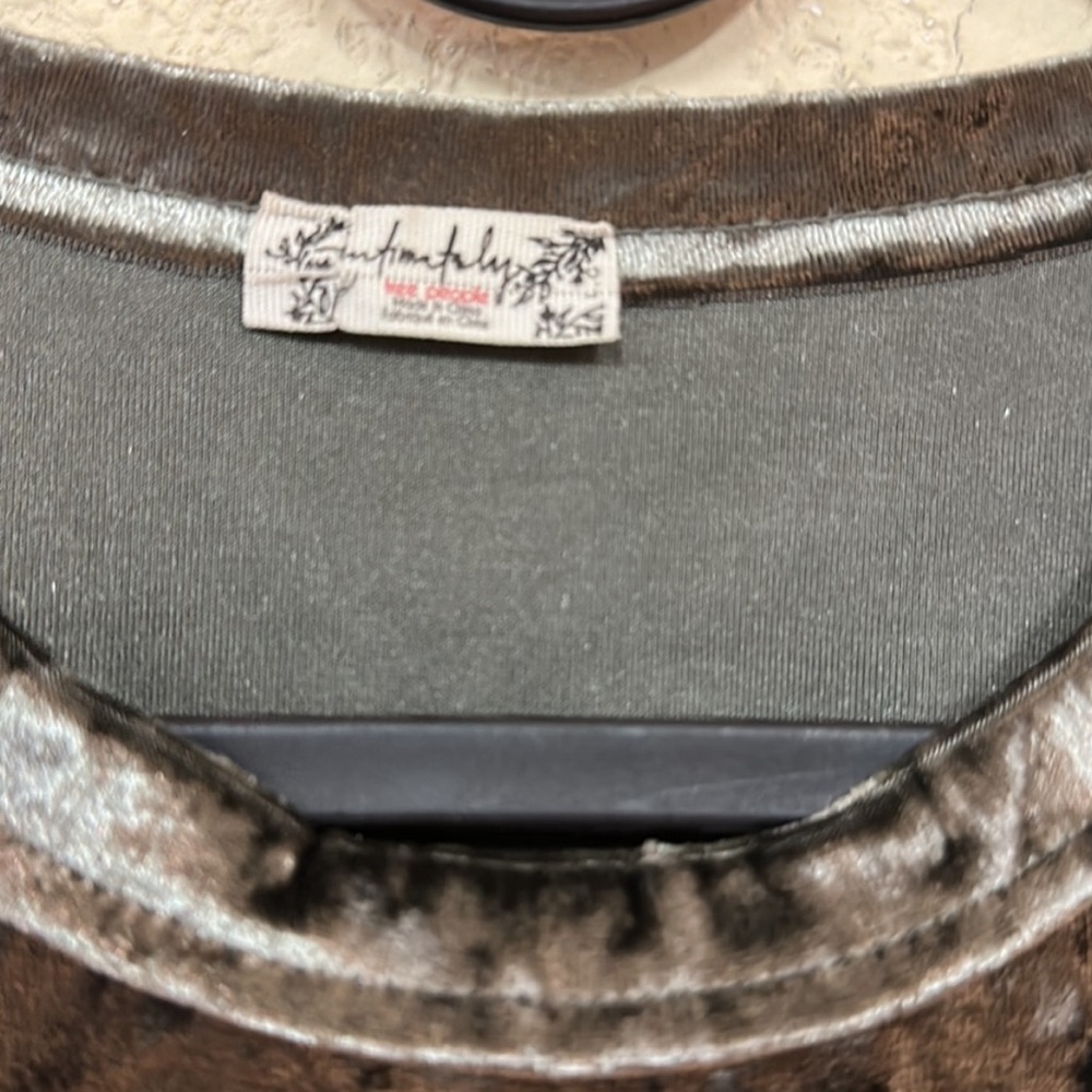 NWOT Free people crushed velvet crewneck - Picture 4 of 4